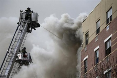 Cập nhật vụ sập nhà ở New York: 4 người chết 69 người bị thương